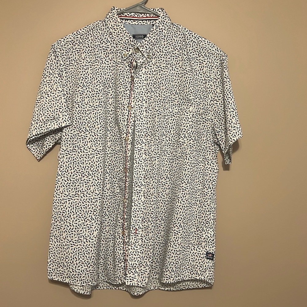 Men’s short sleeve dress shirt IZOD XL Like New!